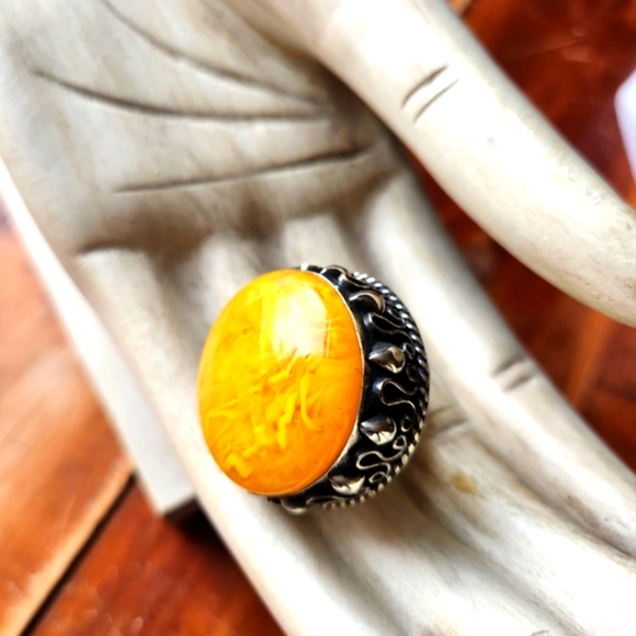 💛 Yellow Opal Silvertone Statement Ring - ONE OF A KIND 💛Happy Like Sunshine💛 - Picture 9 of 15